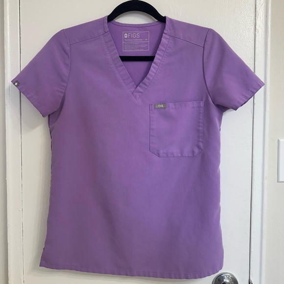 FIGS Scrub Set - Picture 5 of 13